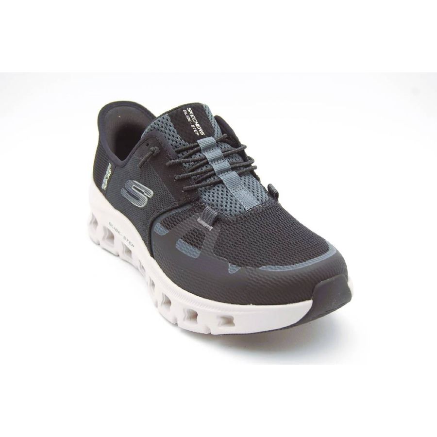 SKECHERS svart GLIDE STEP SI