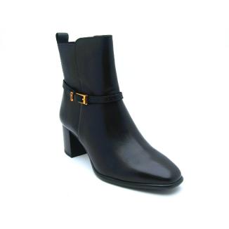 TAMARIS svart boots klack